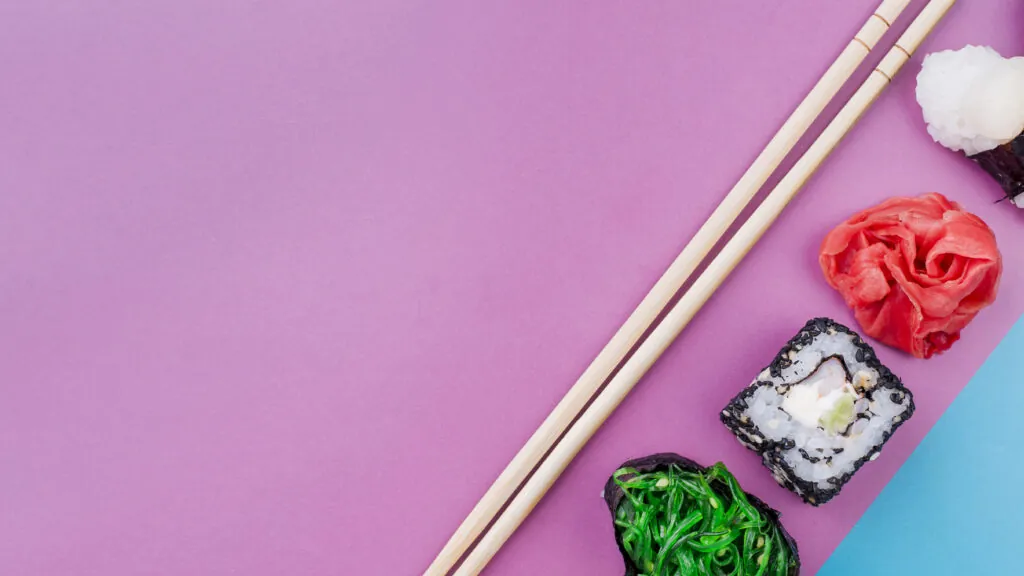 Envases para sushi para take away y delivery con bandejas, tapas y accesorios.