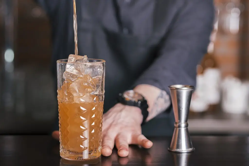 how to choose the most suitable premium drink glasses