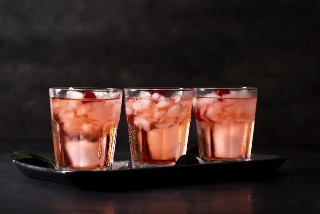 Premium beverage glasses used in HORECA hospitality and catering services to serve cocktails, soft drinks and gourmet beverages with an elegant presentation.