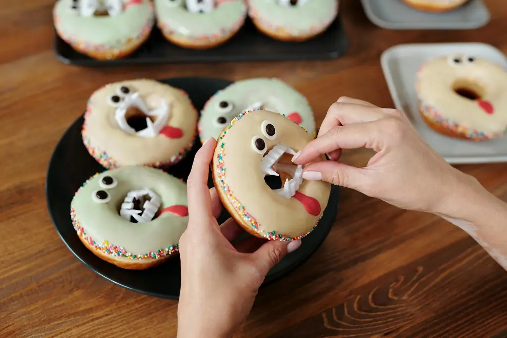Halloween biscuits ideas for restaurants on Halloween